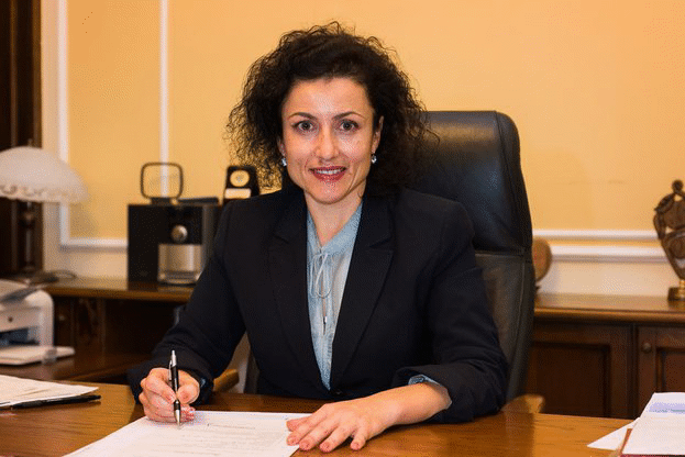 Министър Танева ще посети Руската Федерация