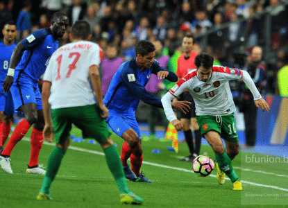 "А" отборът поведе, но в крайна сметка загуби визитата си на Франция