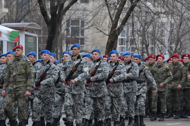 Резервистите във факултет „Артилерия, ПВО и КИС“ в Шумен положиха военна клетва