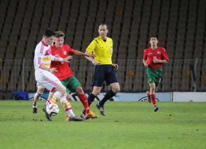 България U17 е на крачка от класиране за Елитния кръг след победа над Шотландия с 2:0