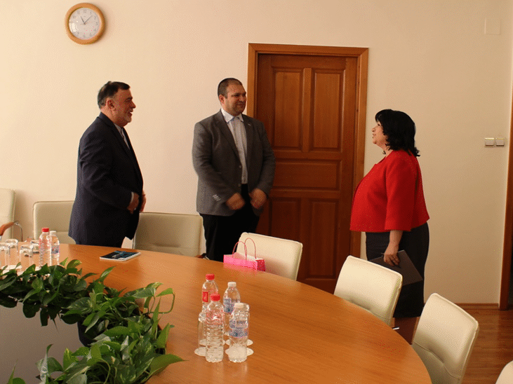 Иран подкрепя концепцията за изграждане на газоразпределителен център "Балкан" в България