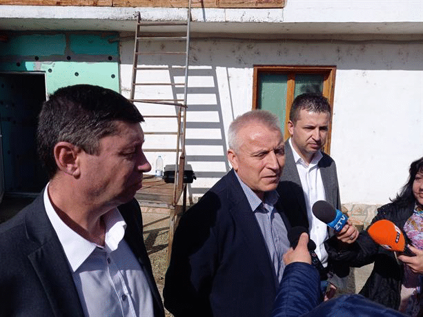 Криминалисти от ГДНП разбиха модерна лаборатория за марихуана