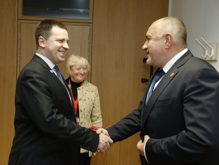 Премиерите Бойко Борисов и Юрий Ратас обсъдиха изпълнението на програмата на Триото председателстващи Съвета на ЕС страни