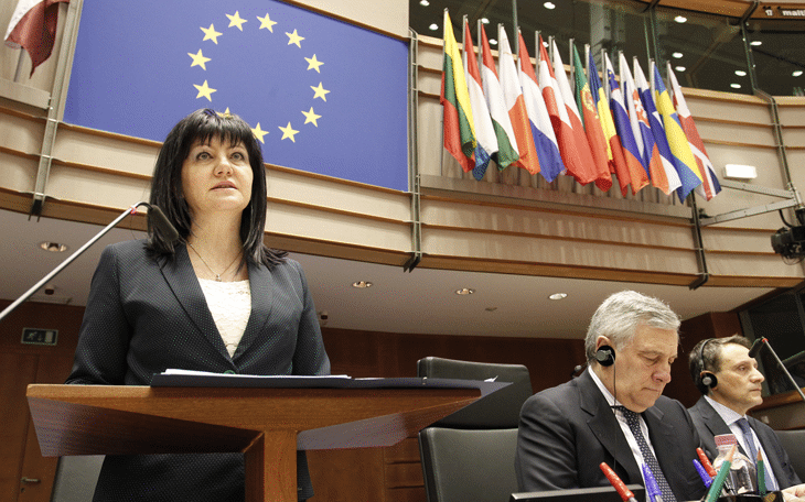 Европейският съюз ще спечели от присъединяването на максимален брой държави-членки към еврото, заяви председателят на парламента Цвета Караянчева в Брюксел