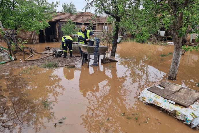 Обстановката в Монтанско и Врачанско се нормализира, няма опасност за населението