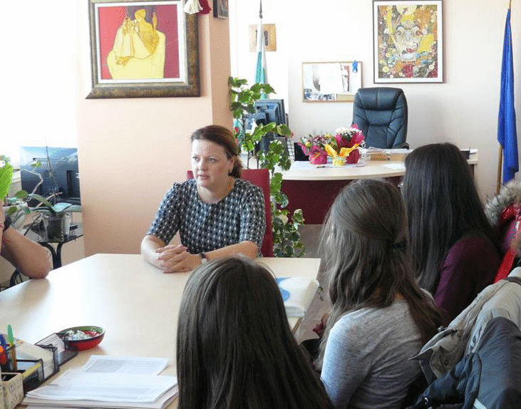 Районният прокурор Гергана Мутафова прие десетокласници от ЕГ „Пловдив“ по програмата „Заедно в Час по етика и право“