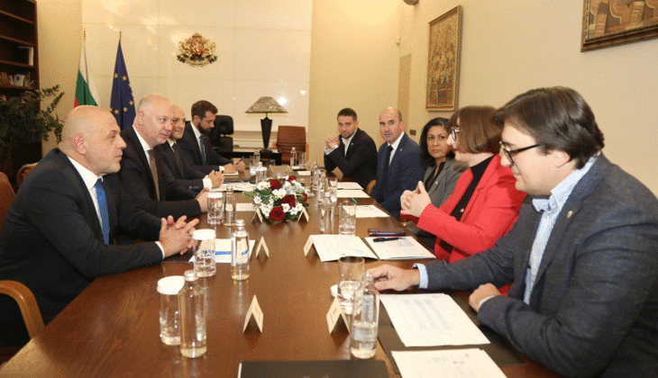 Премиерът Росен Желязков: България проучва възможността за строителство на гигафабрика за изкуствен интелект в партньорство с IBM и Европейската комисия