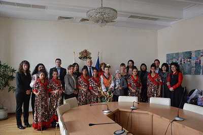 Сурвакарчета поздравиха ръководството на МТСП по повод празника Банго Васил