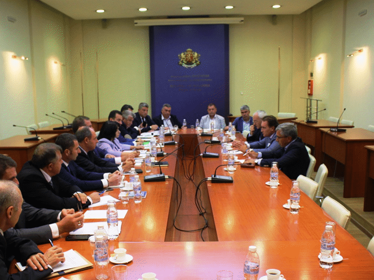 Представители на бизнеса и екипът на МЕ обсъдиха актуални въпроси от енергийния сектор