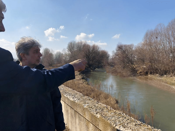 Министър Димов провери аварийното възстановяване на проходимостта на река Чая при с. Катуница