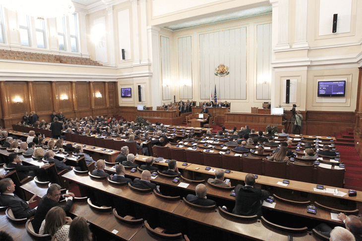 Парламентът отхвърли вота на недоверие към правителството, внесен от ПГ на "БСП за България"