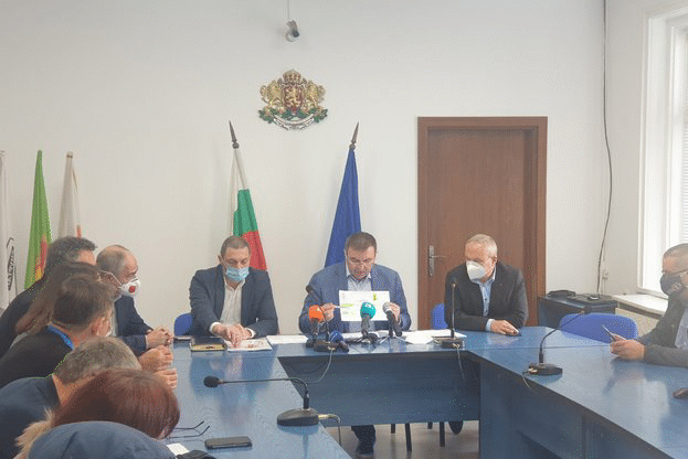 Министър Ангелов: Болницата в Търговище разполага с 55 легла, оперативно могат да бъдат разкрити още 20, а оптималният вариант е за още 38 легла