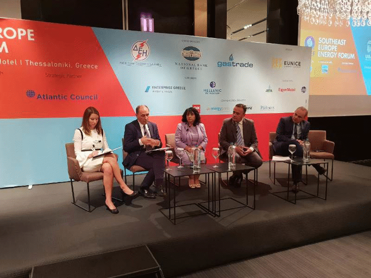 Министър Петкова: Към 2020г. България и регионът на ЮИЕ ще имат алтернативни източници и маршрути за доставка на природен газ