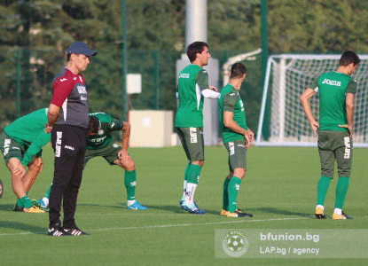 Petar Hubchev announced a preliminary list of players playing abroad for the qualifiers against France and the Luxembourg