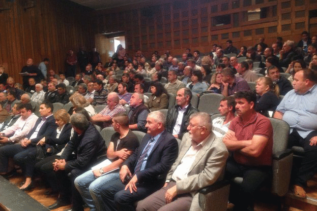 Снимки на заместник-министъра на земеделието и храните Свилен Костов от кампанията „ПОДКРЕПЯМЕ БЪЛГАРСКОТО“ в град Кърджали