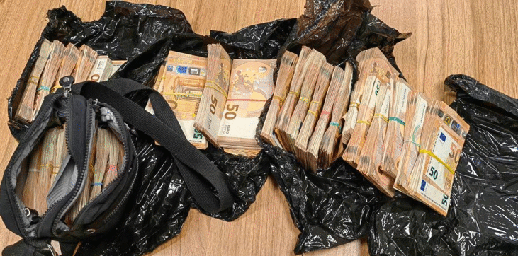 Районна прокуратура-Хасково привлече като обвиняем турски гражданин за недекларирана валута за общо 312 346 лева, открити в автобус на ГКПП - Капитан Андреево