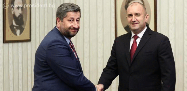 Румен Радев: Залогът за третия мандат расте и само той ни дели от това да имаме или да нямаме правителство