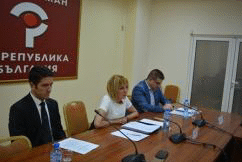 Омбудсманът Мая Манолова иска яснота как се харчат публичните пари от продуктови такси