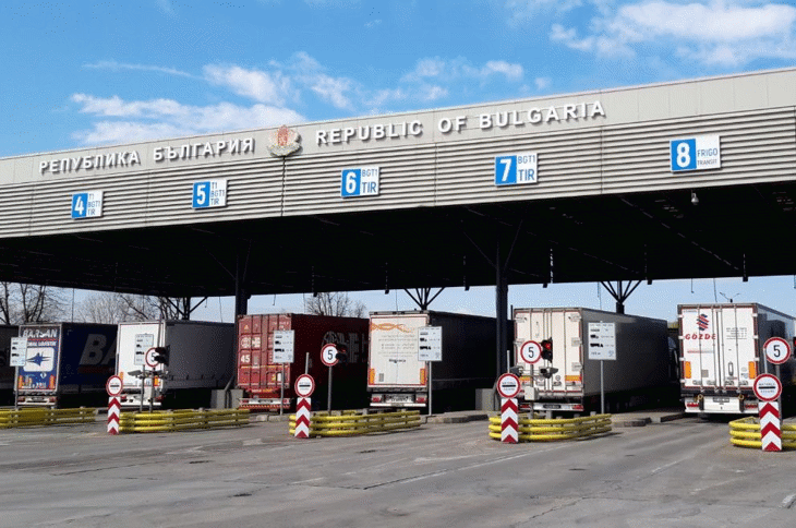 Голямо количество недекларирани зеленчуци задържаха митническите служители на МП Капитан Андреево