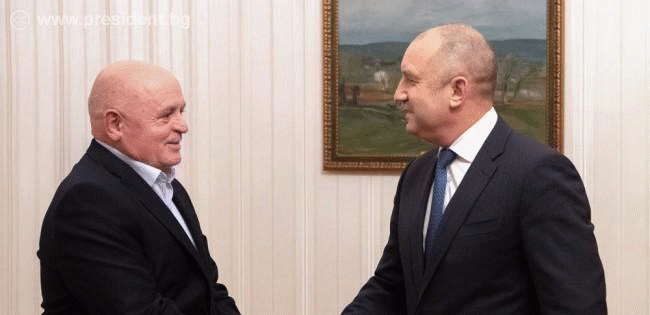 Президентът Румен Радев проведе среща с председателя на молдовския район Тараклия Иван Паслар