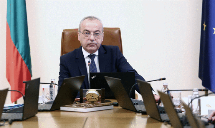 Премиерът Донев: Налага ни се ежедневно да поправяме изкривени интерпретации за решенията на служебното правителство