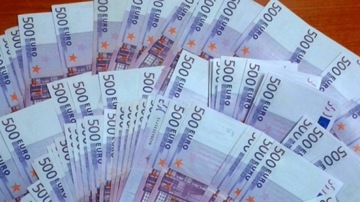 34 000 евро в колана на пътник задържаха митнически служители на ГКПП Калотина
