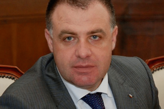 Министър Найденов ще посети дървопреработвателно предприятие в гр. Разлог
