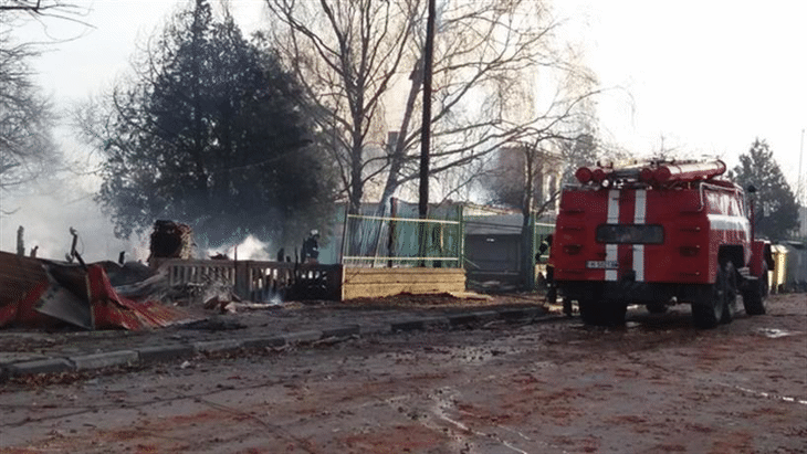 В района на гара Хитрино работят над 150 пожарникари и спасители