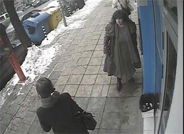 Съдействие за издирване на крадла, теглила пари с чужди карти
