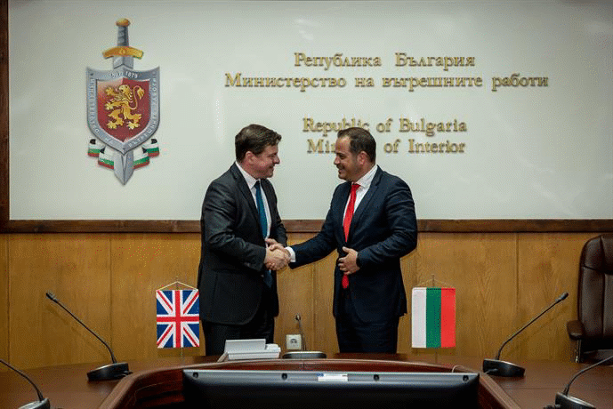 Министър Калин Стоянов проведе работна среща с посланика на Обединеното кралство в София Н. Пр. д-р Роб Диксън