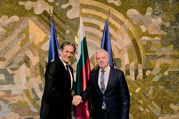 Министър Иван Кондов се срещна със специалния пратеник на Държавния департамент на САЩ Джеймс Рубин