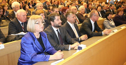 Председателят на парламента Цецка Цачева и народни представители присъстваха на откриването на реконструираната 272-ра аудитория в Ректората на Софийския университет "Св. Климент Охридски"