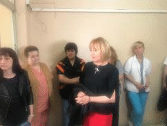 Омбудсманът Мая Манолова във врачанската болница: Не знам от здравното министерство с какви очи гледат медицинските сестри
