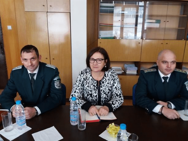 Работна среща на министър Румяна Бъчварова на ГКПП-Калотина