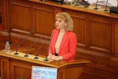Народните представители избраха с мнозинство от 173 гласа доц. Диана Ковачева за национален омбудсман