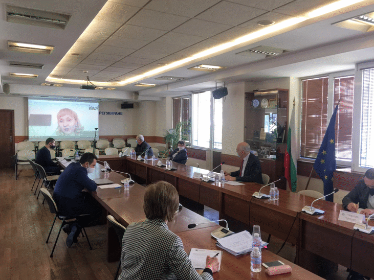 КЕВР ПРОВЕДЕ ОБЩЕСТВЕНИ ОБСЪЖДАНИЯ НА ПРОМЕНИ В НАРЕДБА № 1 ЗА РЕГУЛИРАНЕ НА ЦЕНИТЕ НА ЕЛЕКТРИЧЕСКАТА ЕНЕРГИЯ И В НАРЕДБА № 5 ЗА РЕГУЛИРАНЕ НА ЦЕНИТЕ НА ТОПЛИННАТА ЕНЕРГИЯ