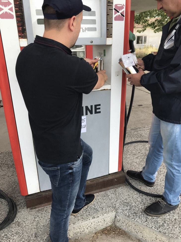 ДАМТН запечата колонки в 4 бензиностанции на територията на област Пловдив