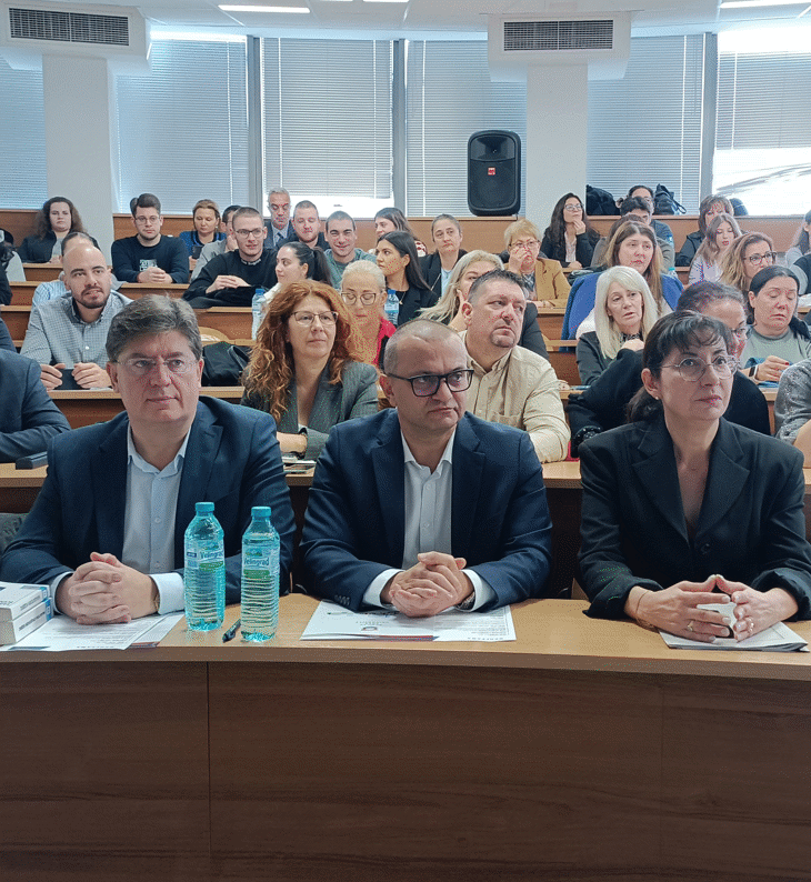 Магистрати и университетски преподаватели поставиха борбата с киберпрестъпността в центъра на кръгла маса, организирана от Апелативна прокуратура-Бургас и Бургаски свободен университет