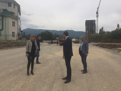 Кметът Фандъкова провери изпълнението на бул. “Монтевидео“