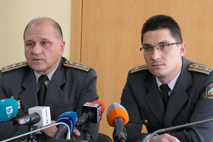 Близо 2000 обекта провериха пожарникарите в страната преди предстоящите празници