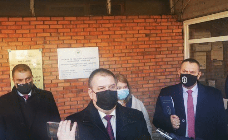 Петима участници в престъпна група за изработка на фалшиви документи са задържани на територията на Пловдив
