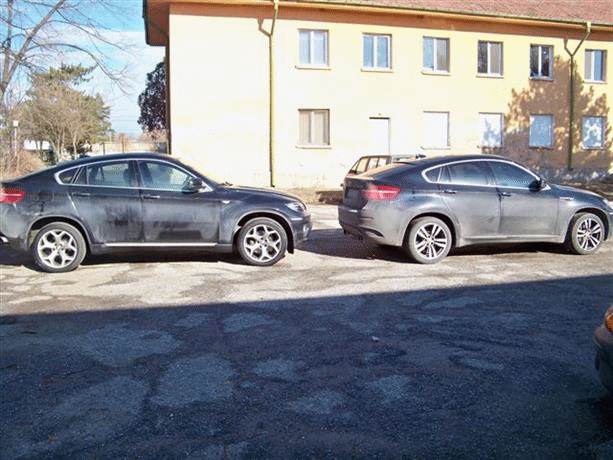 Гранични полицаи задържаха на ГКПП – Капитан Андреево два автомобила „BMV X6”