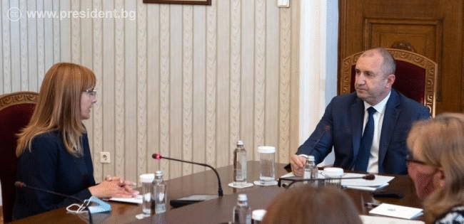 Президентът Радев подписа указ за назначаването на Гергана Стоянова за нов член на ЦИК