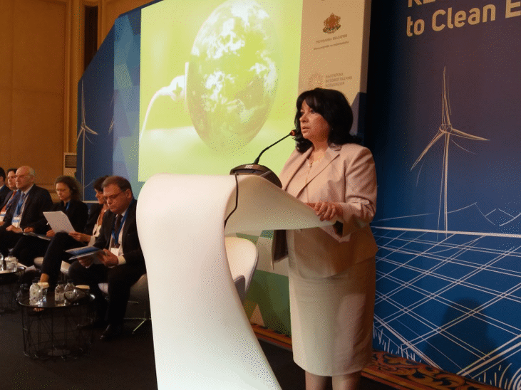 Теменужка Петкова: ВЕИ секторът има основна роля в процеса по декарбонизация на европейската икономика