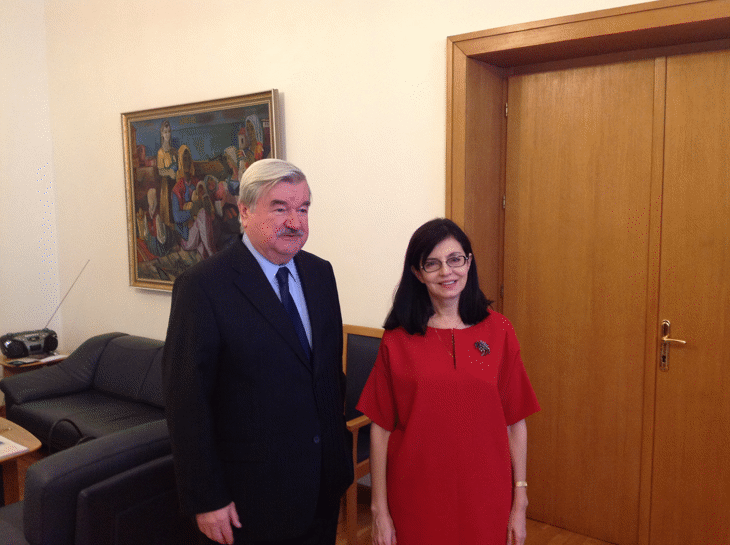 Министър Кунева И Руският Посланик Обсъдиха Възможностите За Сътрудничество В Областта На Образованието И Науката