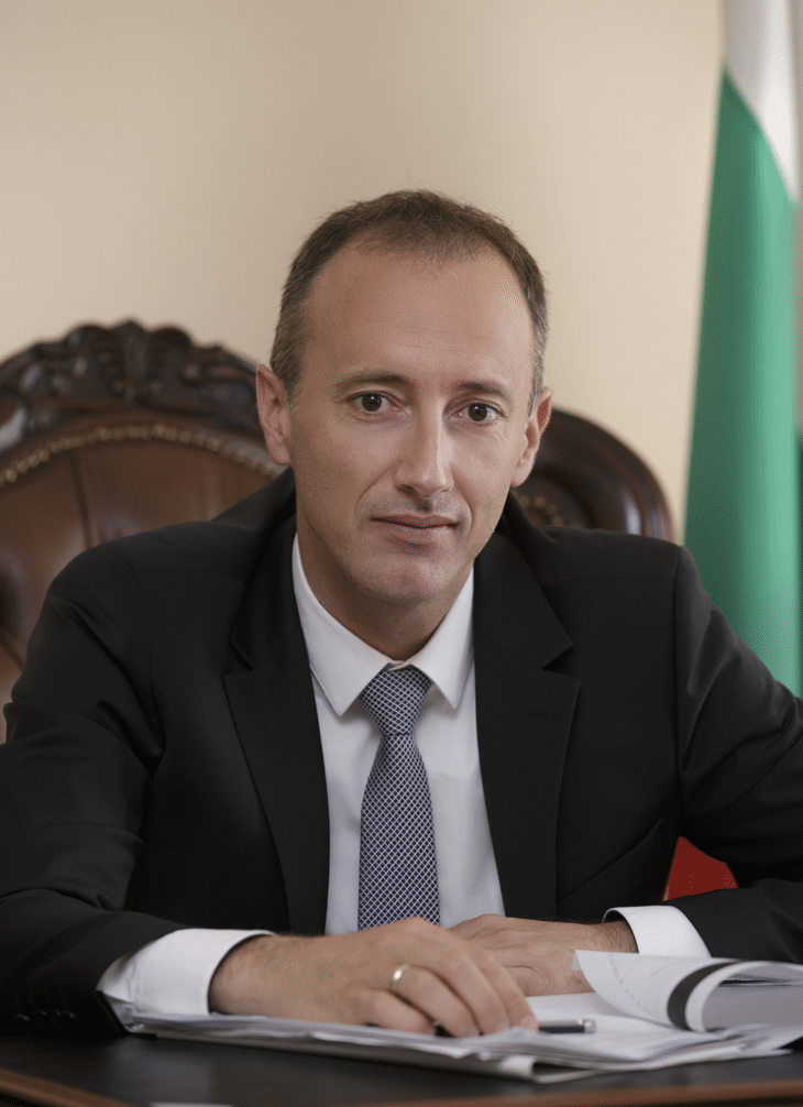 Министър Красимир Вълчев:  Впечатляващи Са Усилията За Провеждане На Обучение В Електронна Среда