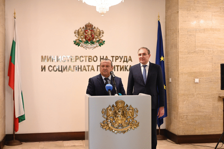 Министър Хасан Адемов: Няма Да Позволя С Инструментите На Социалната Политика Да Се Влияе Върху Гласуването На Хората