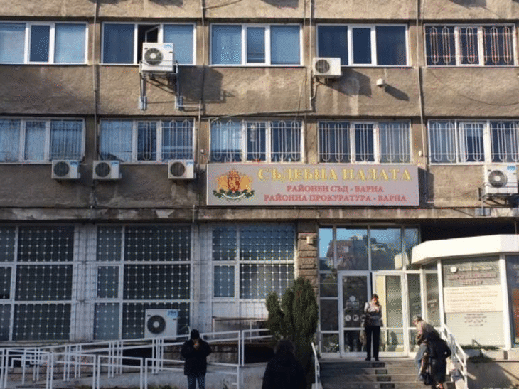 Районната прокуратура във Варна изправя пред съда търговка, продавала стоки без съгласието на притежателите на изключителните права