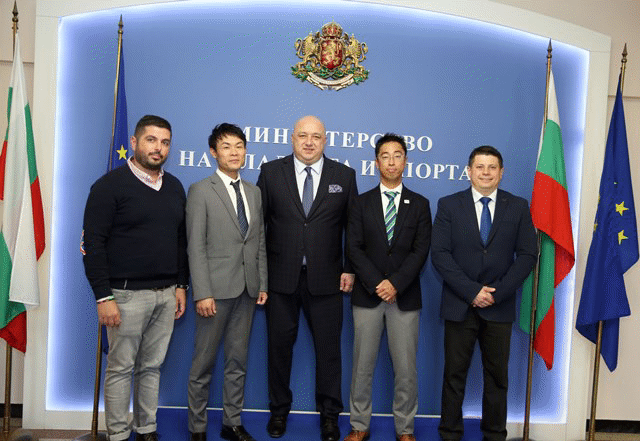 Министър Кралев се срещна с представители 
на японската префектура Окаяма