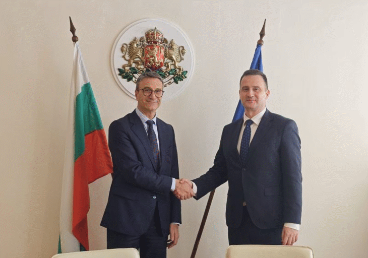 Министърът на енергетиката Трайчо Трайков пое поста от своя предшественик Жечо Станков